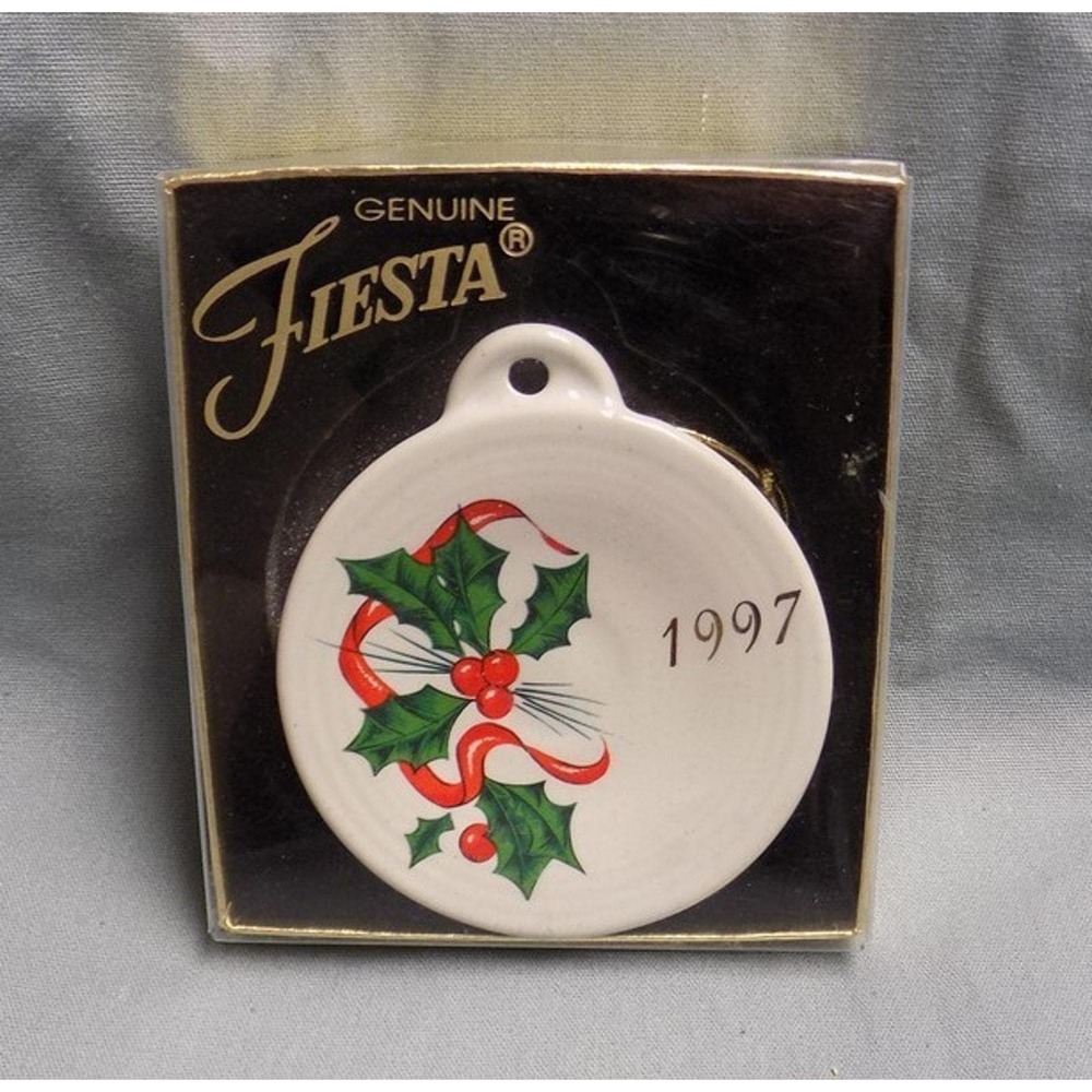 1997 Fiestaware Collector Exclusive Christmas Ornament May Co Fiesta Holly Plate